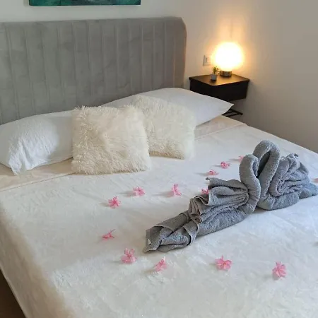 Bubble Oasis - Your Peaceful Escape Near Split Апартаменти Zminjevaca
