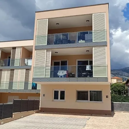 아파트 Bubble Oasis - Your Peaceful Escape Near Split *